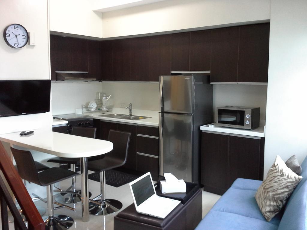 Ferienwohnung Eton Parkview Makati City Exterior foto