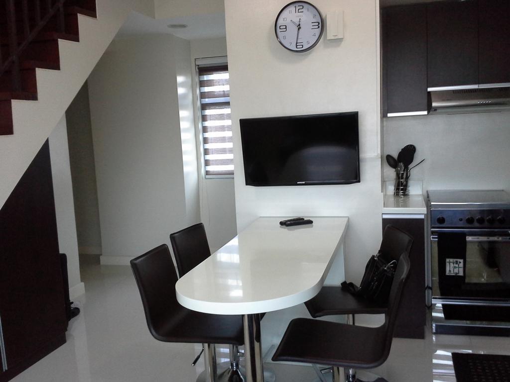 Ferienwohnung Eton Parkview Makati City Exterior foto
