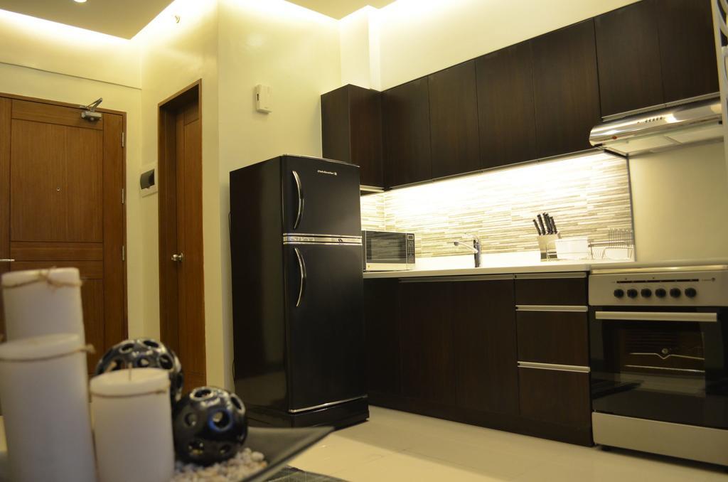 Ferienwohnung Eton Parkview Makati City Exterior foto
