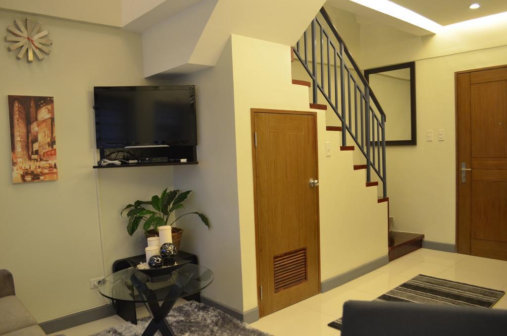 Ferienwohnung Eton Parkview Makati City Exterior foto
